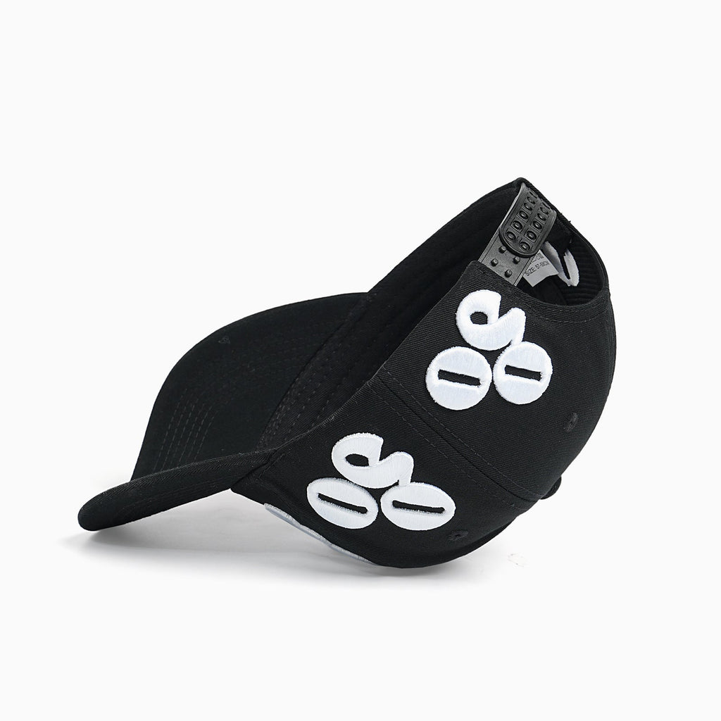 Gorra de mujer con diseño moderno