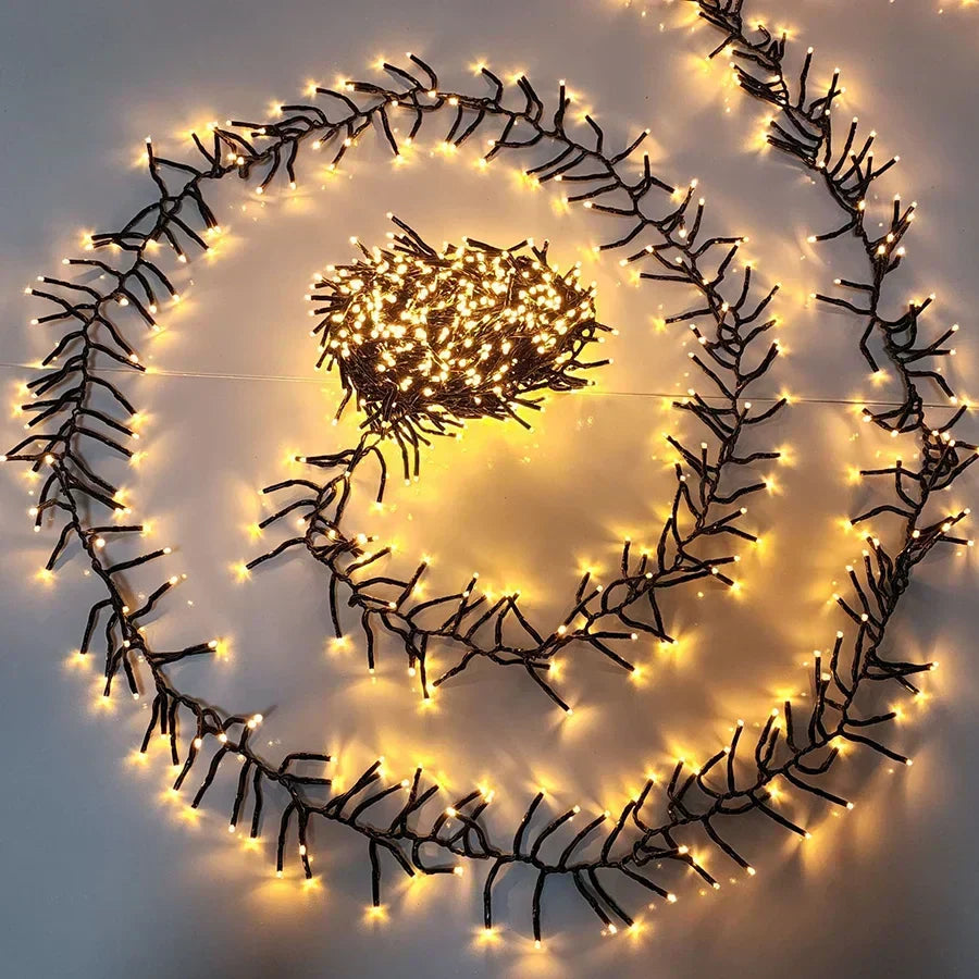 Guirnalda LED LumaLine de 10 metros con 1000 luces blanco cálido para interior y exterior