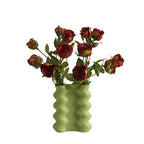 Jarrón de cerámica elegante para arreglos florales