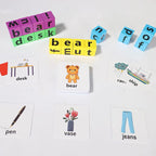 Juego de deletreo con bloques de madera y tarjetas ilustradas