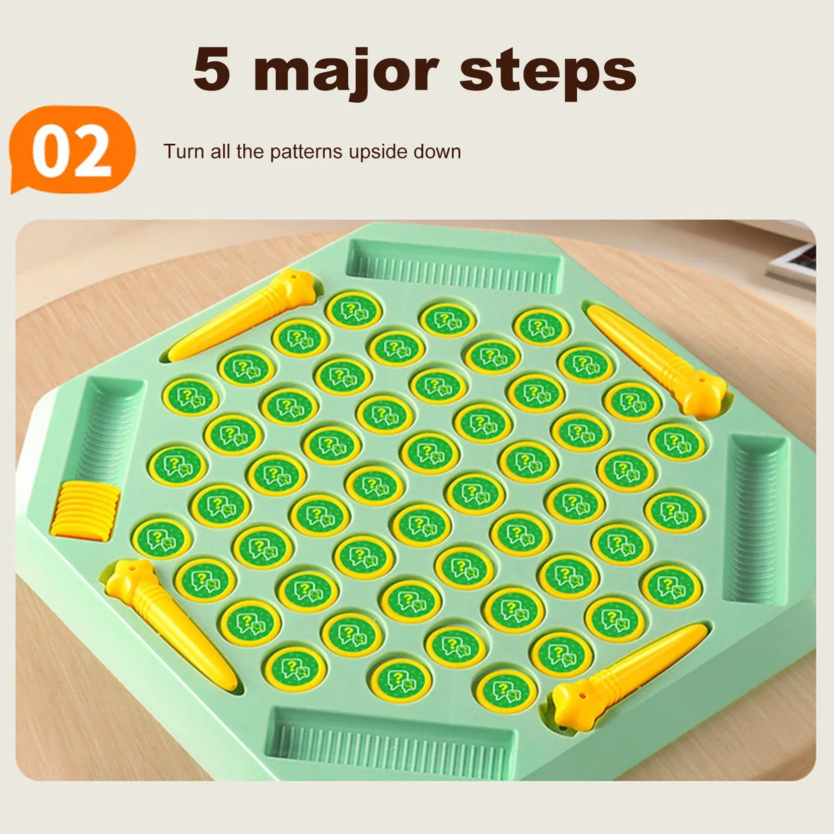 Juego de mesa de memoria con fichas giratorias