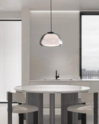 Lámpara colgante de cristal con cúpula elegante