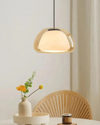 Lámpara colgante de cristal con cúpula elegante