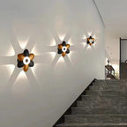 Lámpara de jardín LED en forma de flor con diseño elegante