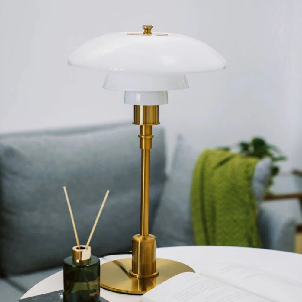 Lámpara de mesa de cristal con pantalla de tres niveles estilo nórdico, base de hierro dorada o plateada, casquillo E27 