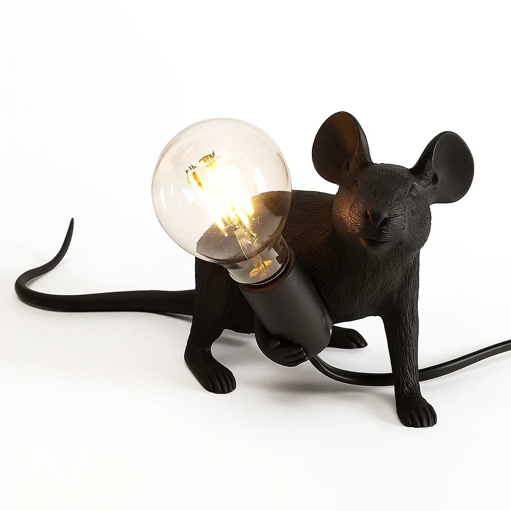 Lámpara de mesa LED ratón de resina con luz cálida