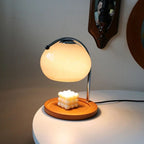 Lámpara de mesa retro Alyssa de cristal elegante