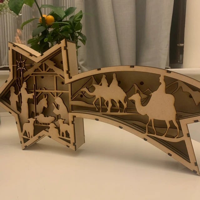 Lámpara de sobremesa LED navideña de madera con forma de estrella y belén