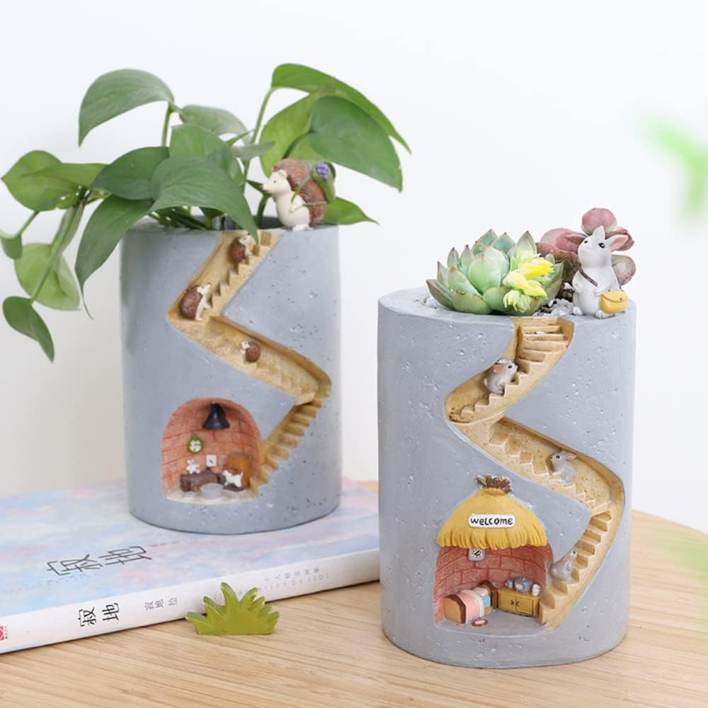 Maceta decorativa con escalera y miniaturas de erizo y conejo para plantas