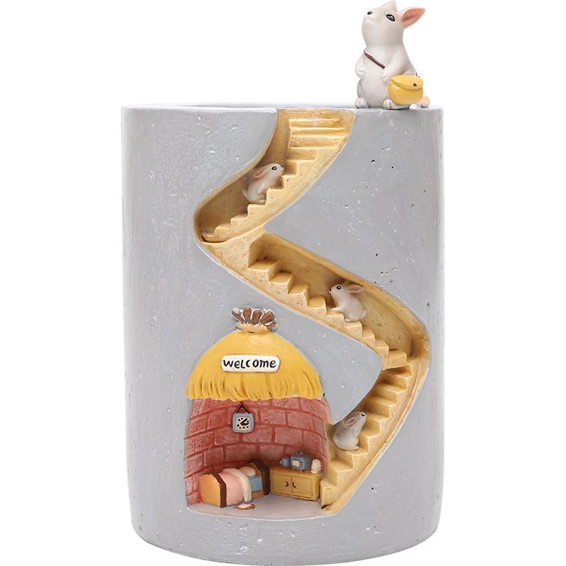 Maceta decorativa con escalera y miniaturas de erizo y conejo para plantas