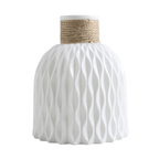 Macetero con textura trenzada para decoración de interiores