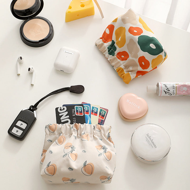 Mini monedero portátil con detalles de granate