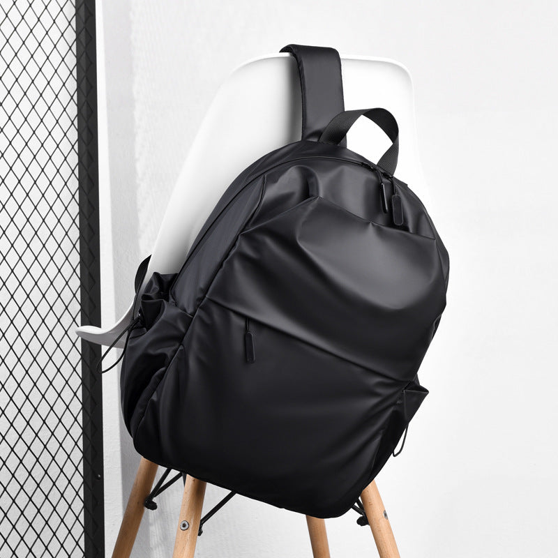 Mochila impermeable de viaje compacta