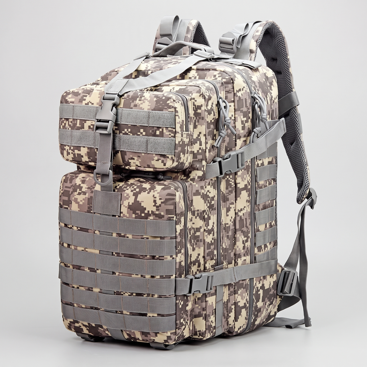Mochila táctica de 49 litros con sistema MOLLE para senderismo y uso militar