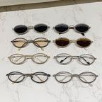 Montura de gafas con perlas decorativas para mujer