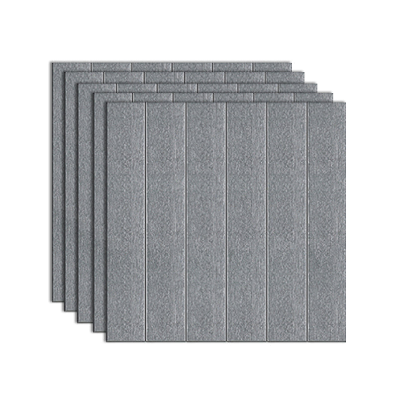 Panel decorativo autoadhesivo con imitación de veta de madera y respaldo de espuma
