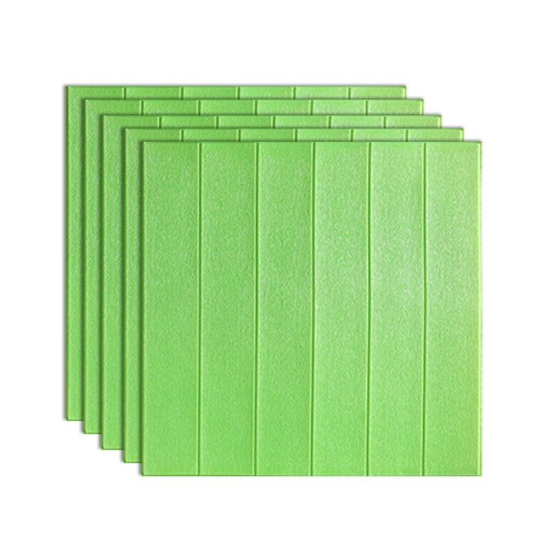 Panel decorativo autoadhesivo con imitación de veta de madera y respaldo de espuma