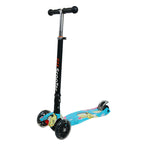 Patinete plegable ligero de tres ruedas