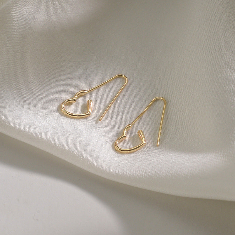 Pendientes elegantes con forma de corazón