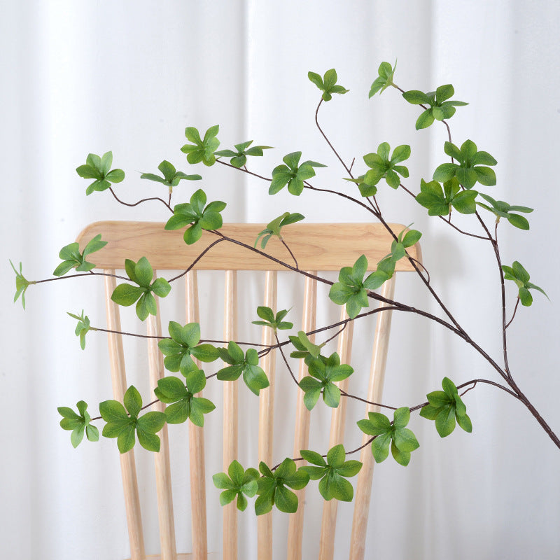 Planta verde decorativa artificial