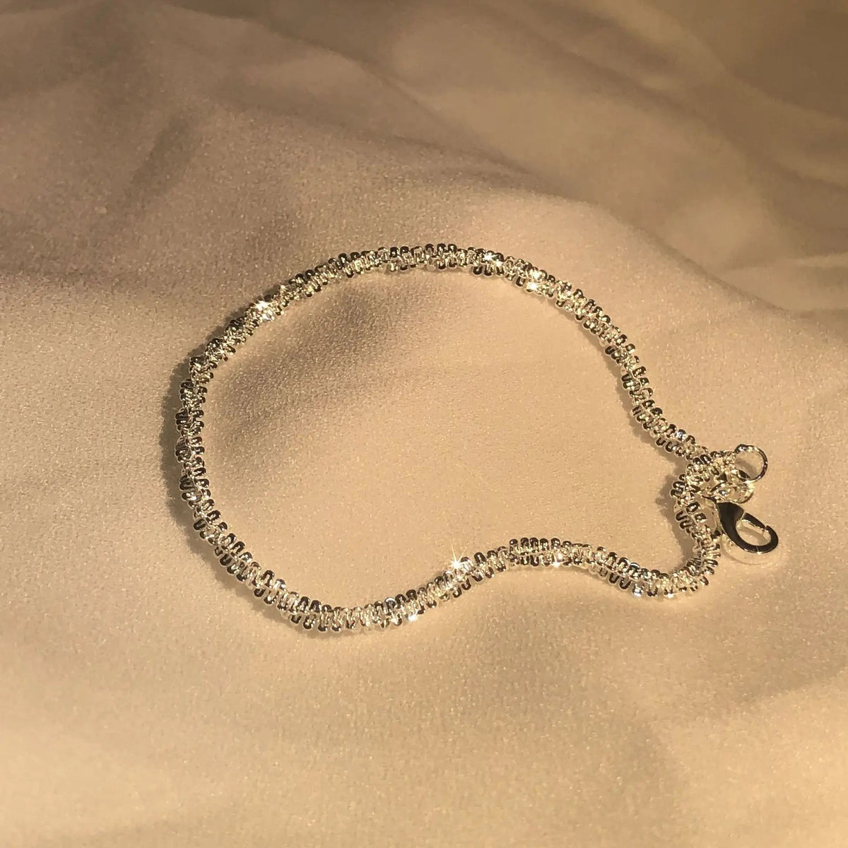 Pulsera SilverFlow de plata de ley 925