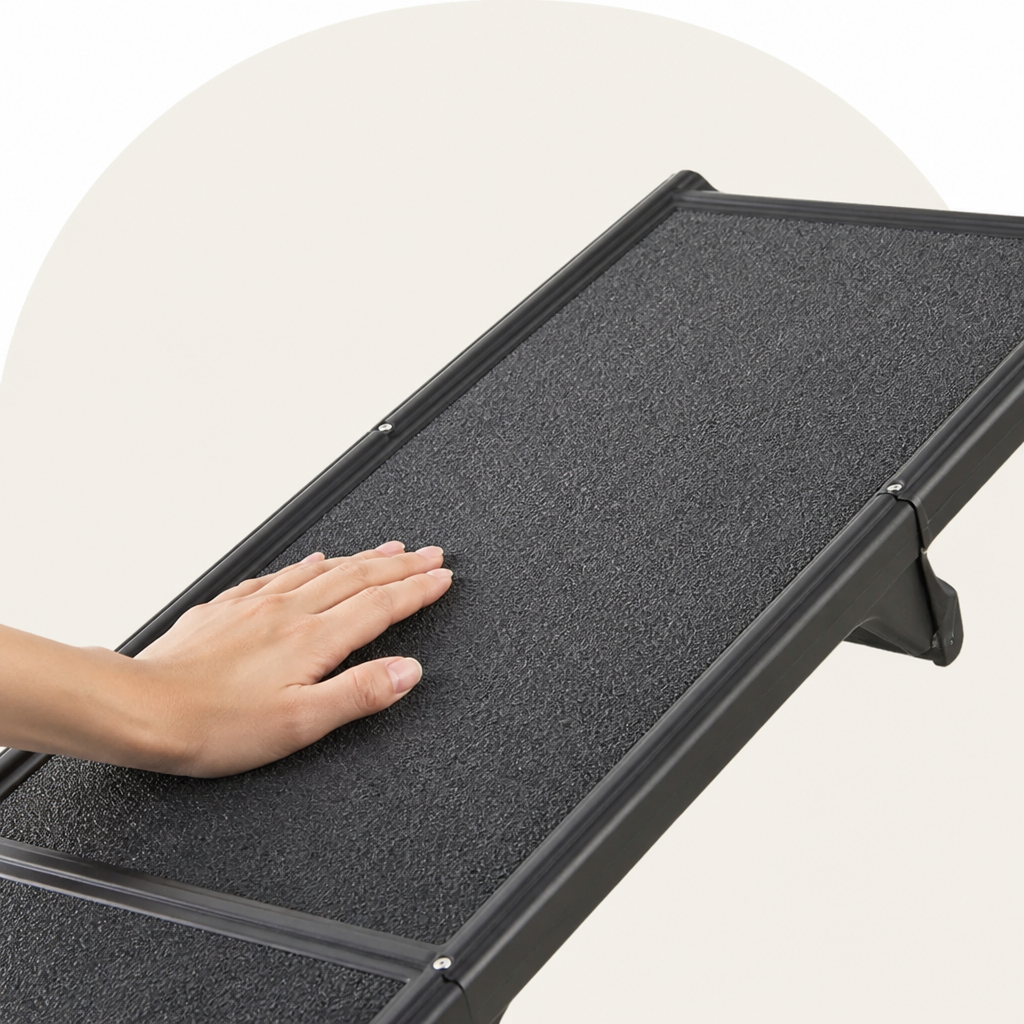 Rampa plegable larga para perros con barandillas laterales (soporta 68 kg)