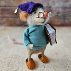 Ratón de fieltro hecho a mano | Decoración navideña y regalo original | Lana natural y tela sostenible