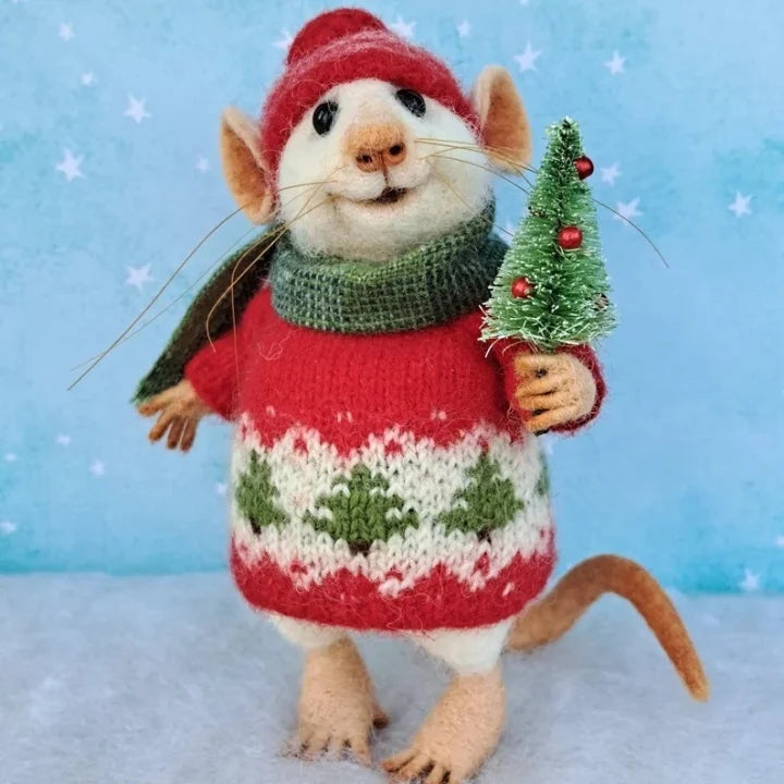 Ratón de fieltro hecho a mano | Decoración navideña y regalo original | Lana natural y tela sostenible