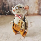Ratón de fieltro hecho a mano | Decoración navideña y regalo original | Lana natural y tela sostenible