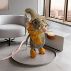 Ratoncito de fieltro hecho a mano – Un toque de magia para tu hogar