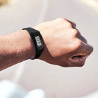 Reloj contador de pasos, podómetro de muñeca con pantalla digital, hora y calorías, correa de silicona con hebilla, blan