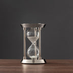 Reloj de arena retro de metal con péndulo para escritorio