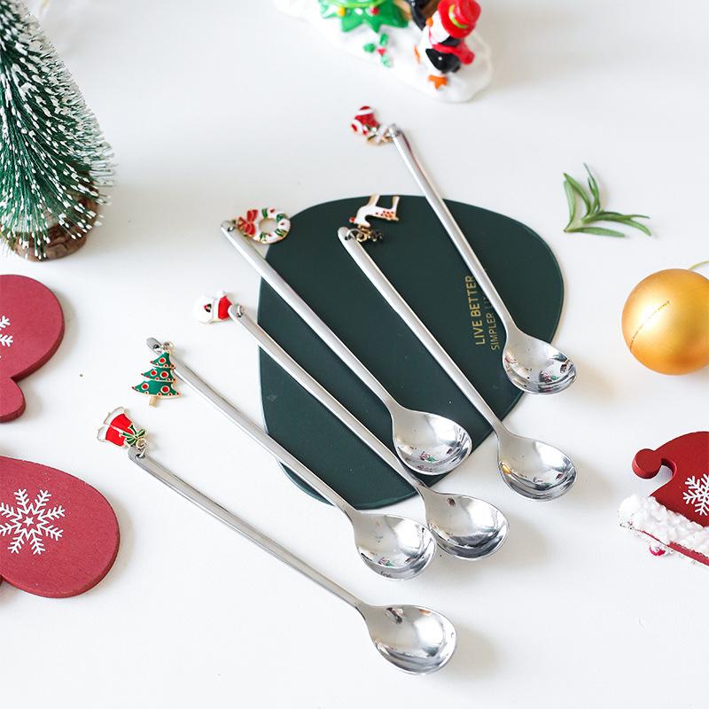 Set de cucharas y tenedores navideños de acero inoxidable