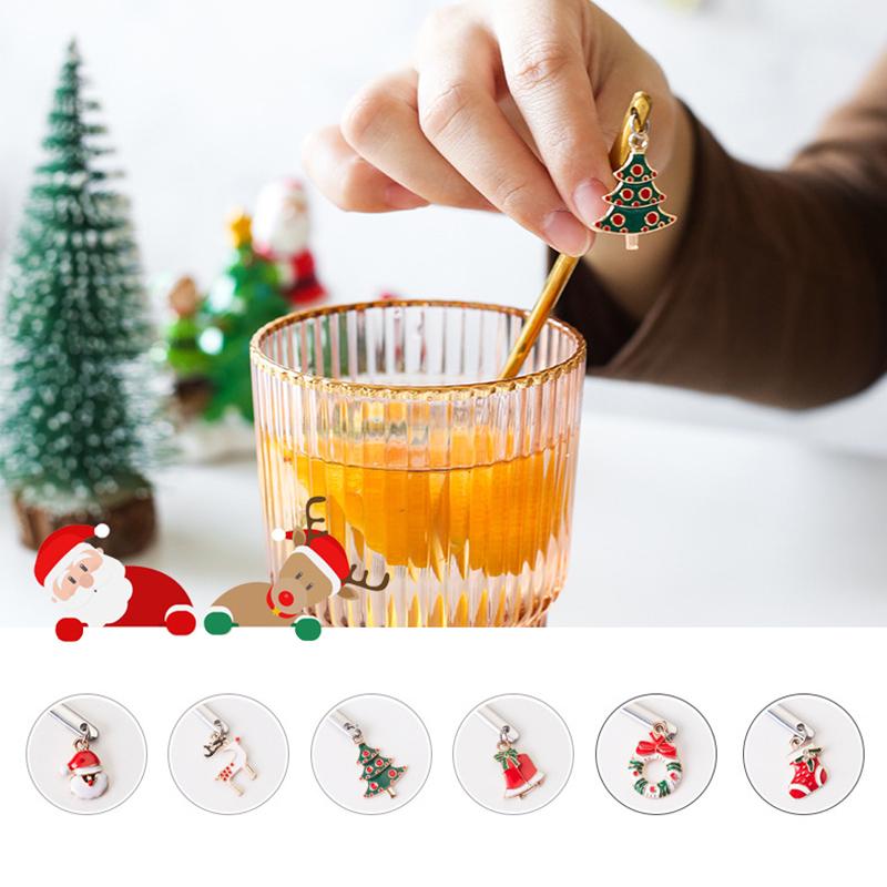 Set de cucharas y tenedores navideños de acero inoxidable