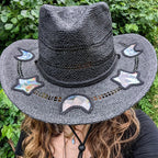 Sombrero cowgirl de paja con prismas reflectantes