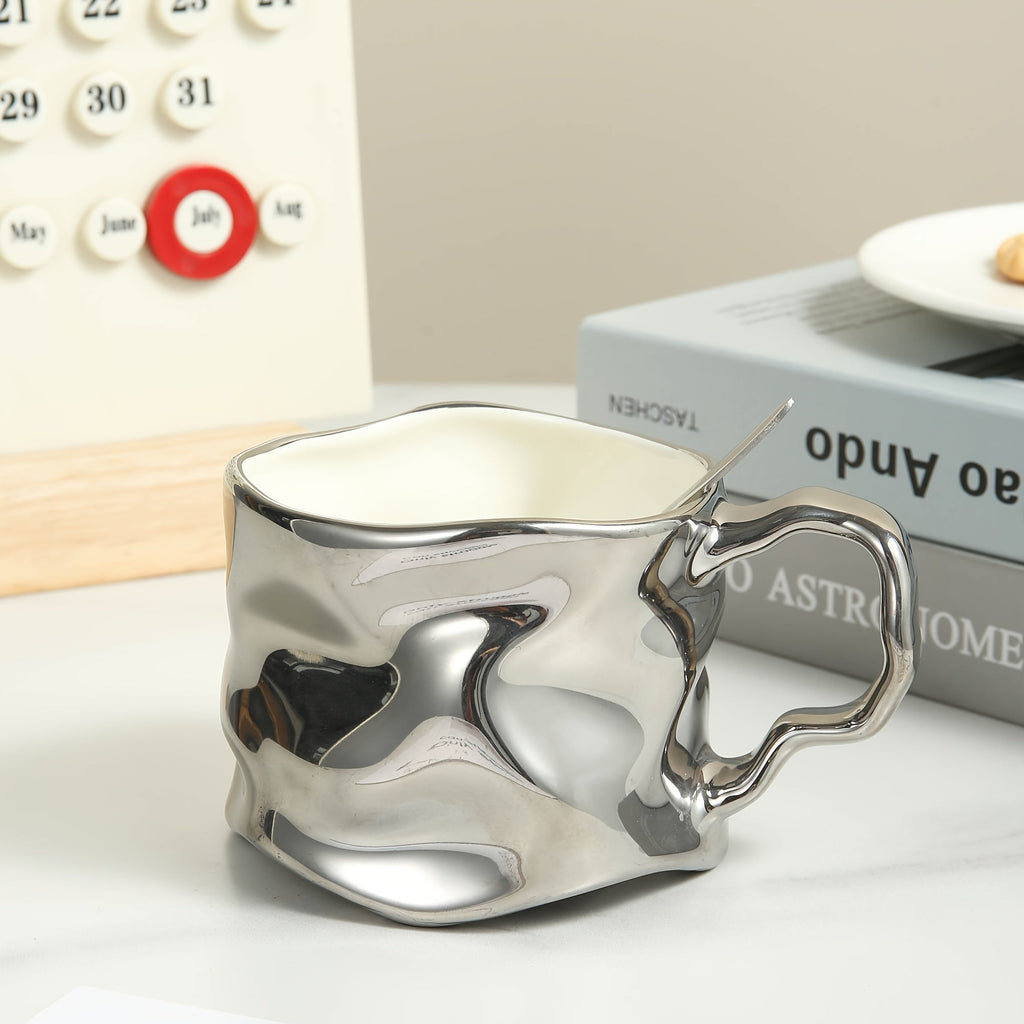 Taza de cerámica CreArt con diseño arrugado único hecho a mano