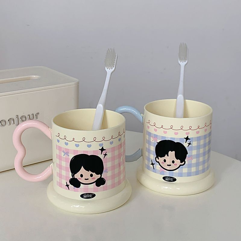 Taza de café con asa de corazón