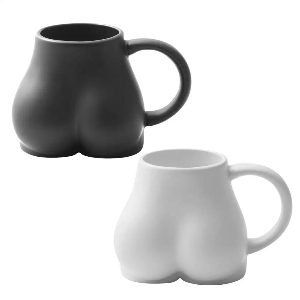 Taza de café con curvas femeninas