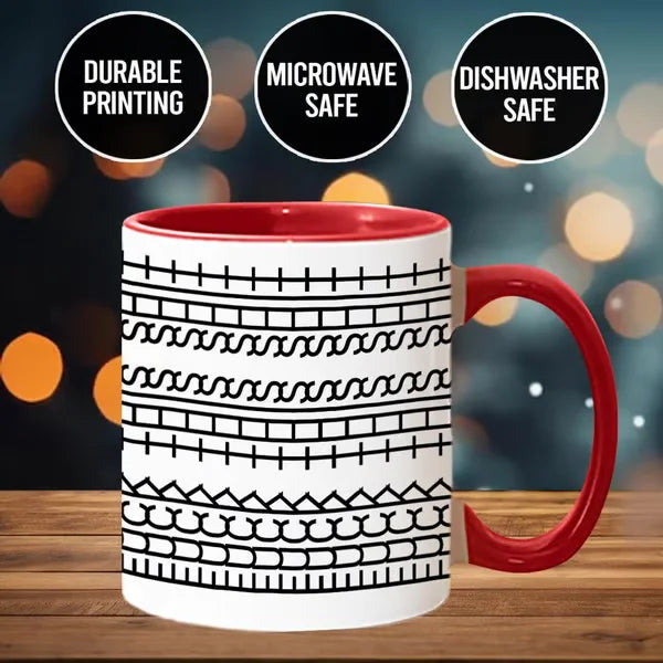 Taza de cerámica con mensaje oculto en el fondo
