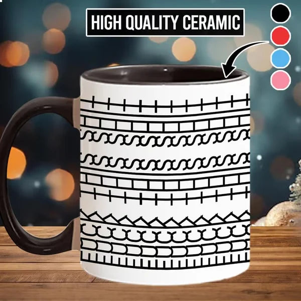 Taza de cerámica con mensaje oculto en el fondo