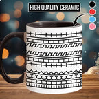 Taza de cerámica con mensaje oculto en el fondo
