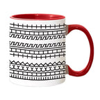 Taza de cerámica con mensaje oculto en el fondo