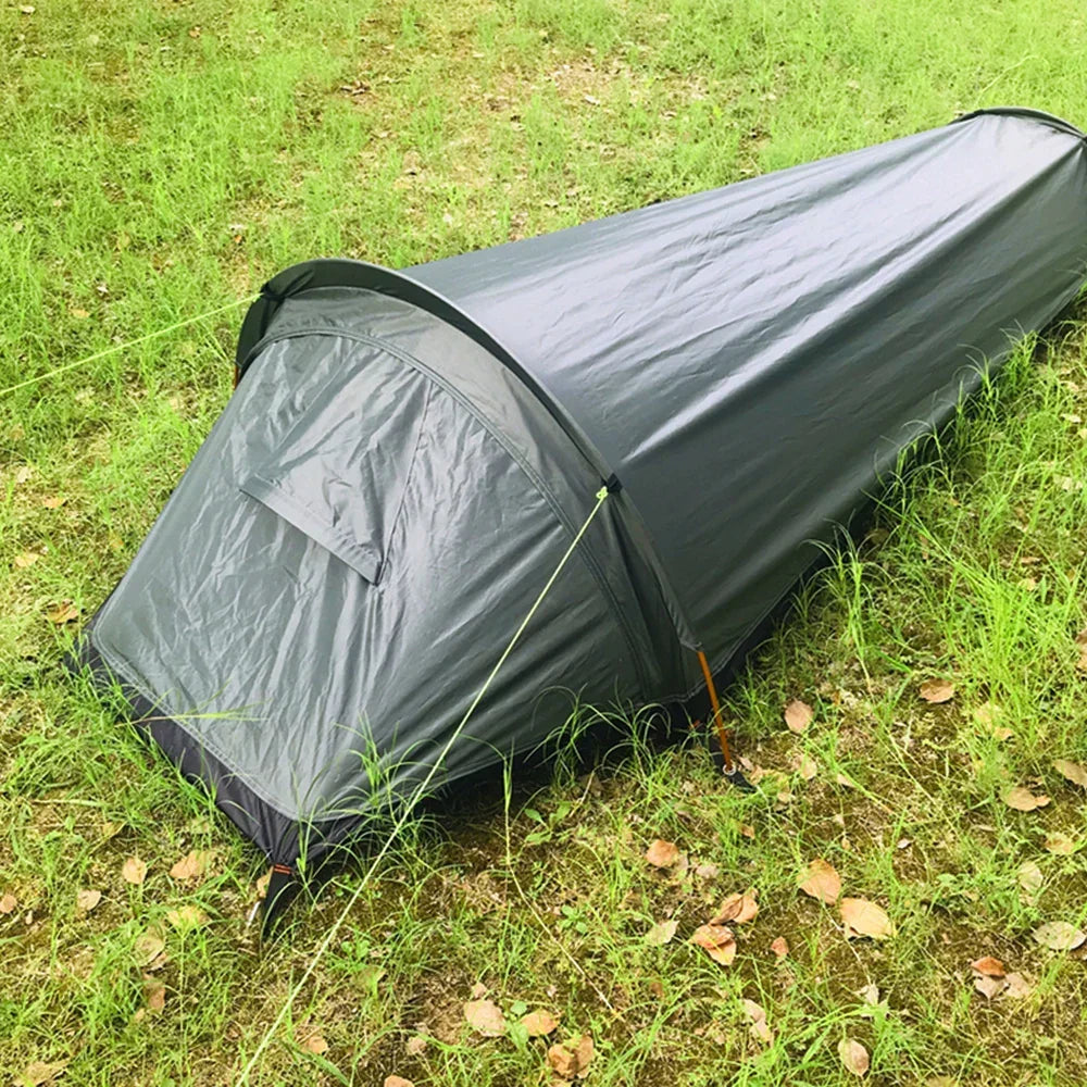 Tienda individual ultraligera Trekvento SoloShield impermeable y cortavientos con varillas de aluminio