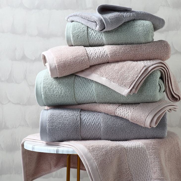 Toalla de baño 100 % algodón egipcio 70×140 cm gris