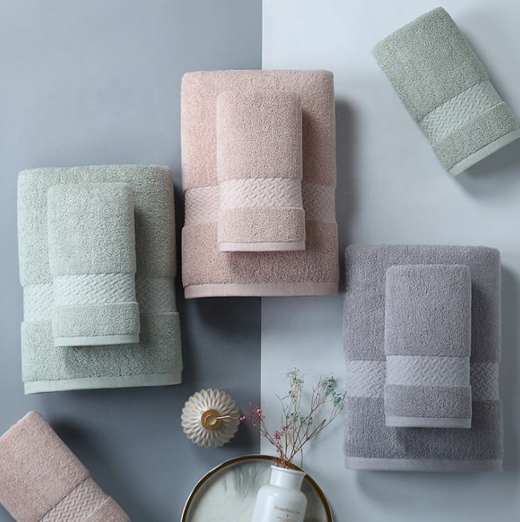 Toalla de baño 100 % algodón egipcio 70×140 cm gris