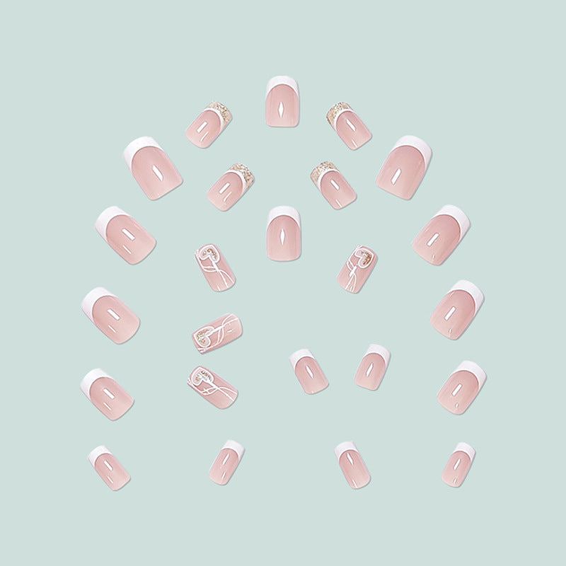 Uñas francesas elegantes y artísticas