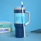 Vaso con pajita reutilizable