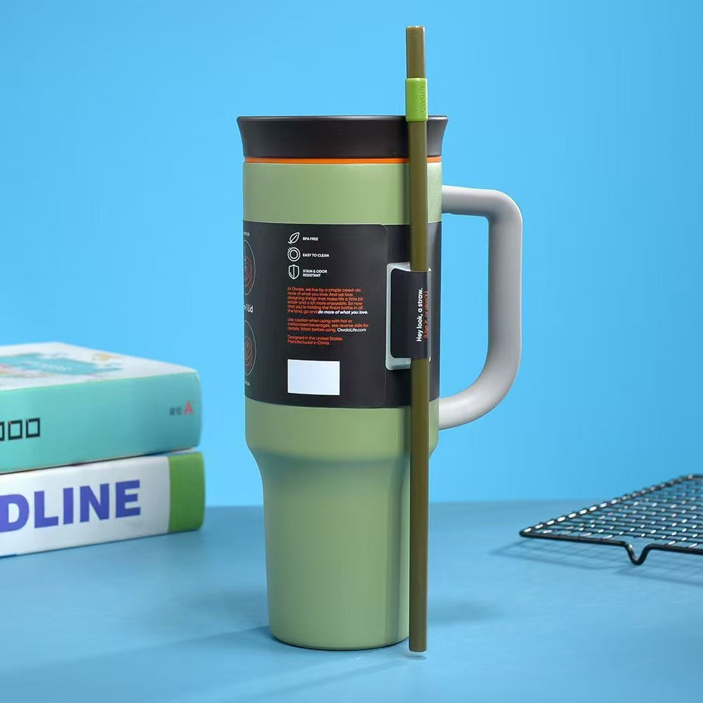 Vaso con pajita reutilizable