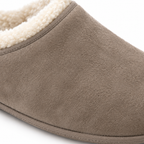 Zapatillas de ante taupe para hombre con forro de borreguito sintético