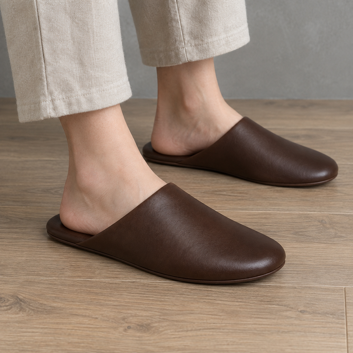Zapatillas de estar por casa marrones para hombre con suela firme